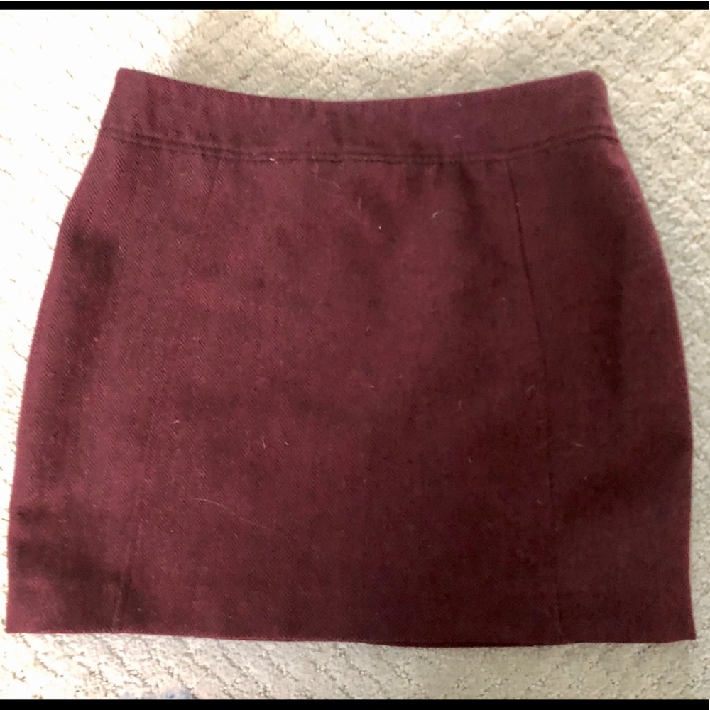 H&M maroon wool like skirt